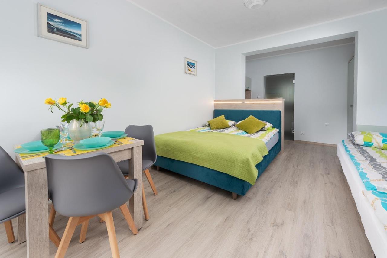 Roza Baltyku - Apartamenty I Pokoje A Debki Ngoại thất bức ảnh