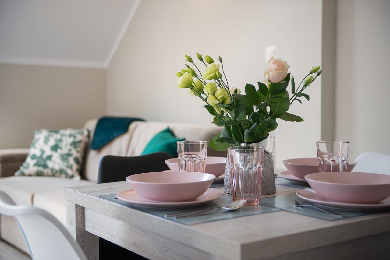 Roza Baltyku - Apartamenty I Pokoje A Debki Ngoại thất bức ảnh