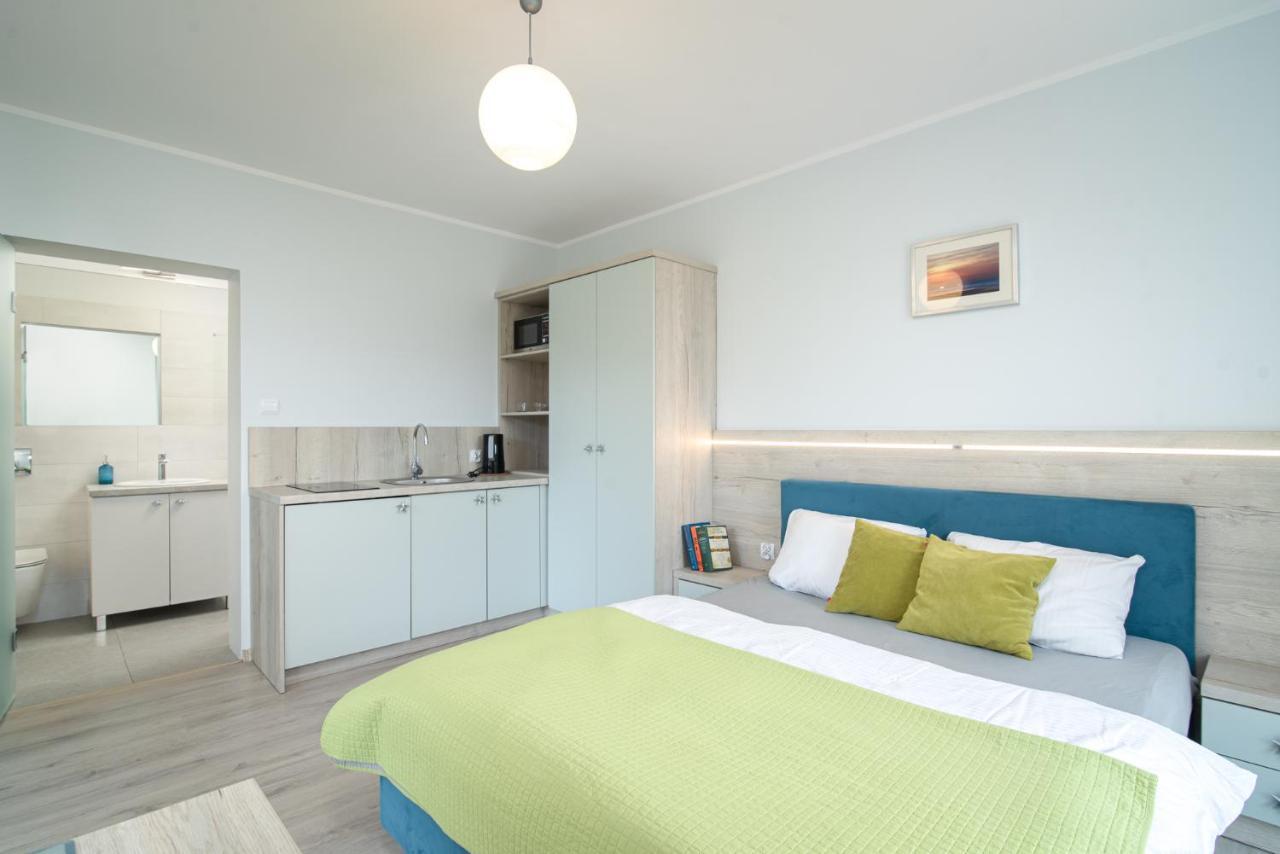 Roza Baltyku - Apartamenty I Pokoje A Debki Ngoại thất bức ảnh